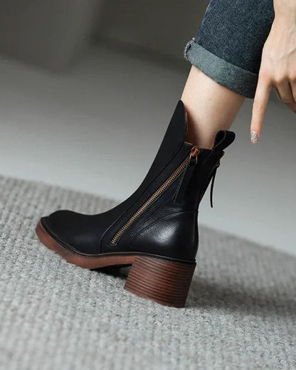 Gwendolyn – Elegant Ankle Boots