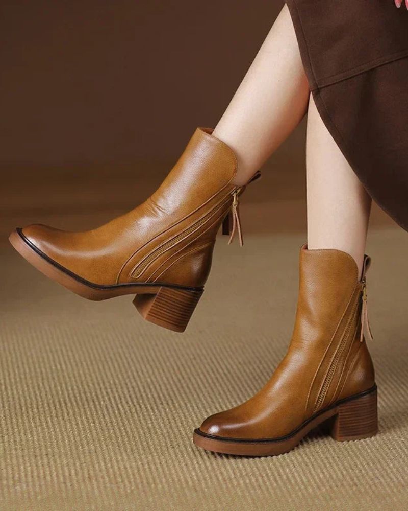 Gwendolyn – Elegant Ankle Boots