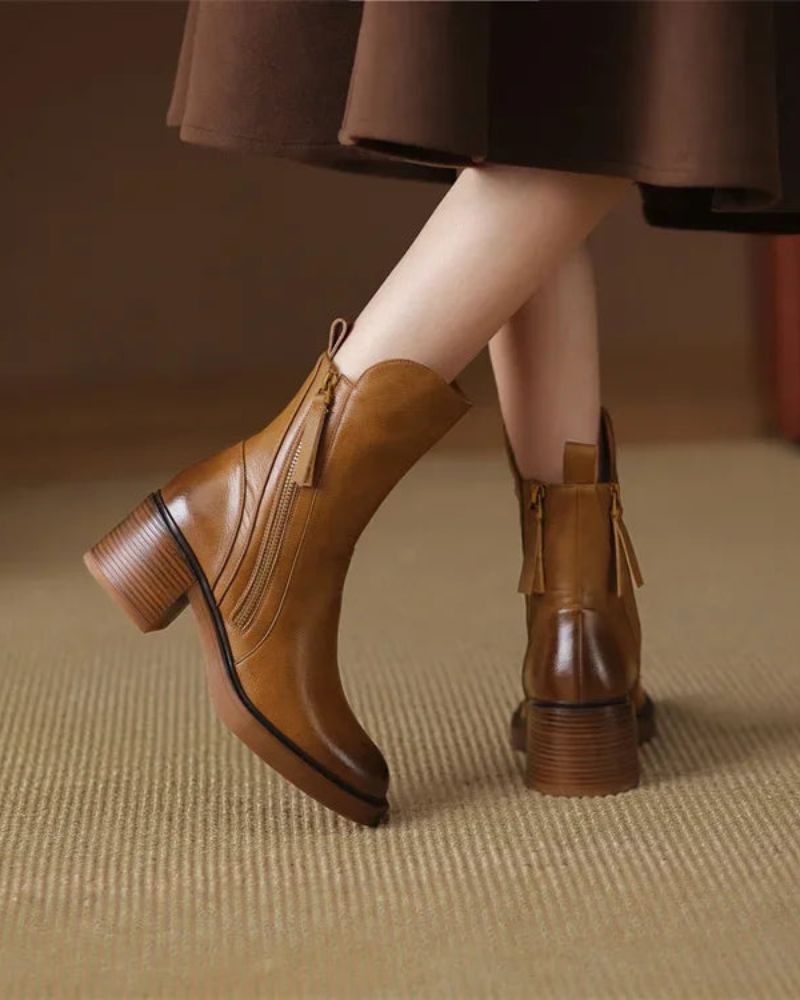 Gwendolyn – Elegant Ankle Boots