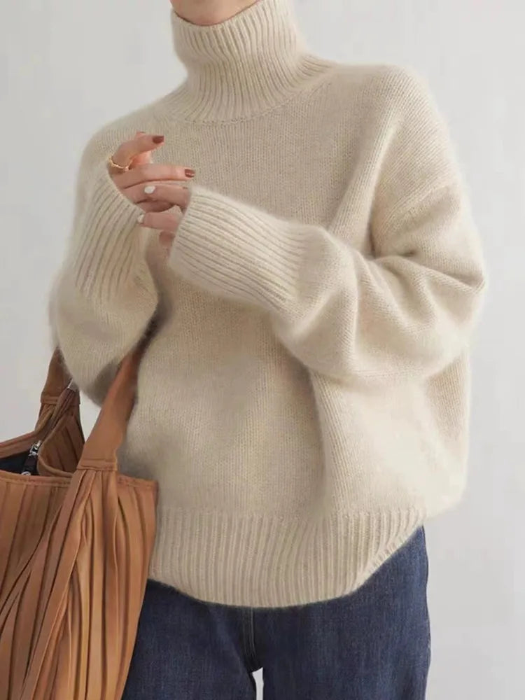 Simone – Soft & Sophisticated Turtleneck Sweater