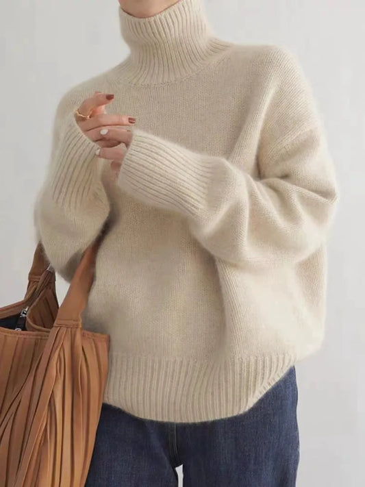 Simone – Soft & Sophisticated Turtleneck Sweater