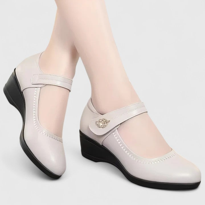 Daleyandra – Classic Orthopedic Shoes