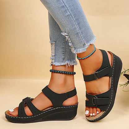 Calyna – Orthopedic Sandals