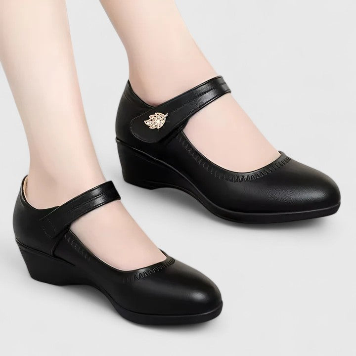 Daleyandra – Classic Orthopedic Shoes