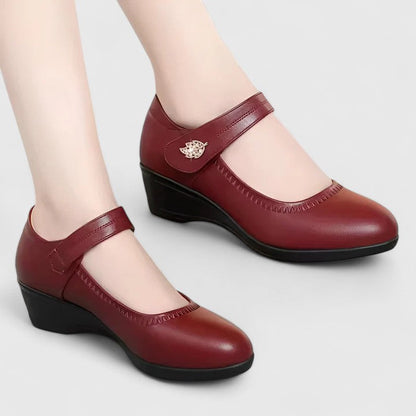 Daleyandra – Classic Orthopedic Shoes