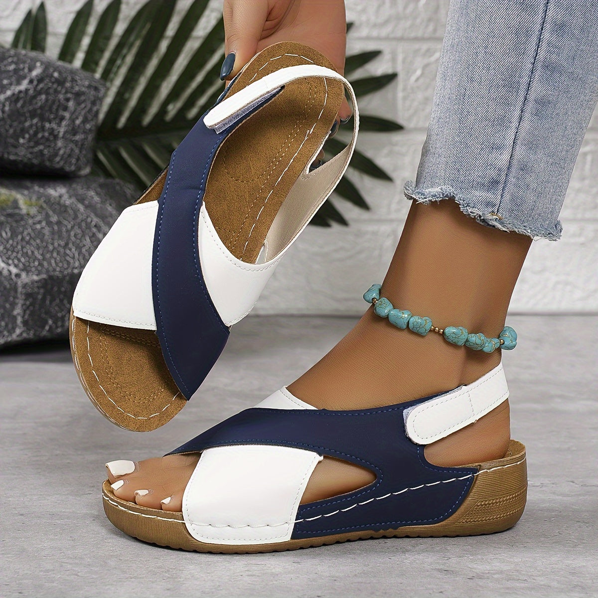 Laura – Comfortable Orthopedic Sandal