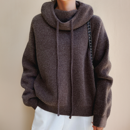Elvire – Cozy Hooded Pullover