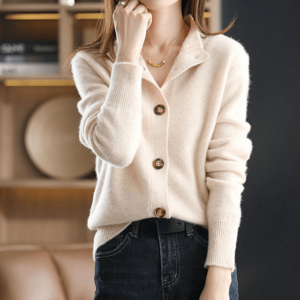 Anny - Luxurious Cardigan