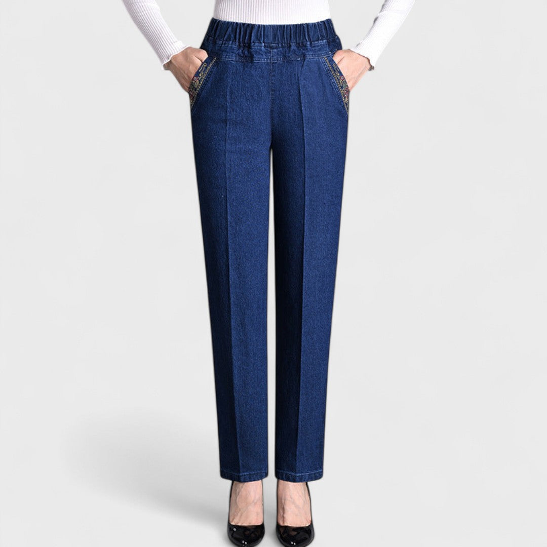 Ava – Women's Jeans with Side Pockets and Elastic Waist