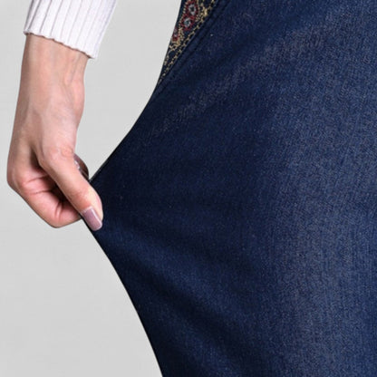 Ava – Women's Jeans with Side Pockets and Elastic Waist